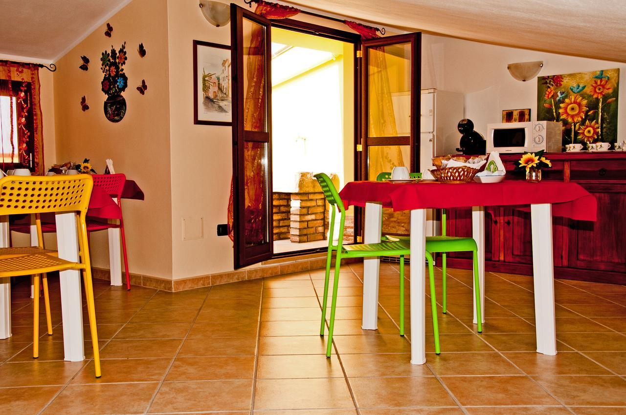 Casa Vacanze Sandalia Bosa Εξωτερικό φωτογραφία